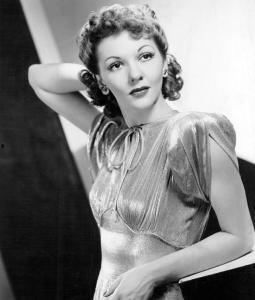 玛丽马汀年轻时照片,青春岁月的美丽印记